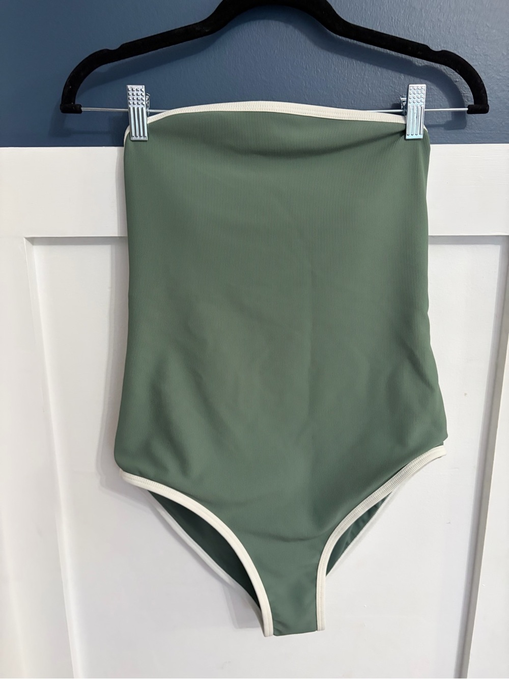 WILO Women's One Piece Strapless Binding Swimsuit Khaki Green Ribbed Size L NWT